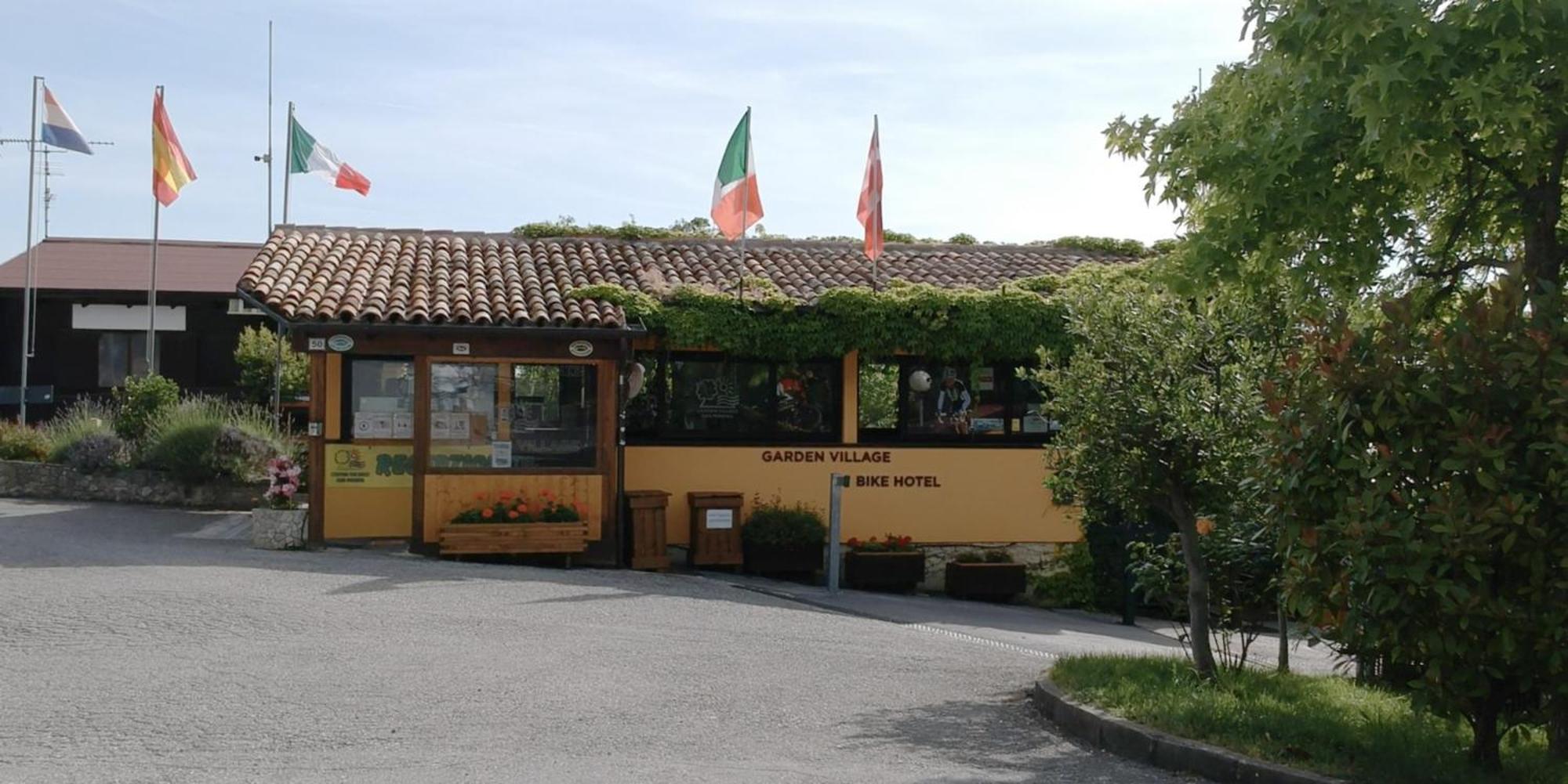 Centro Vacanze San Marino Buitenkant foto