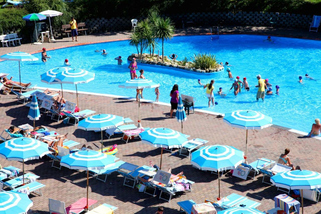 Centro Vacanze San Marino Buitenkant foto